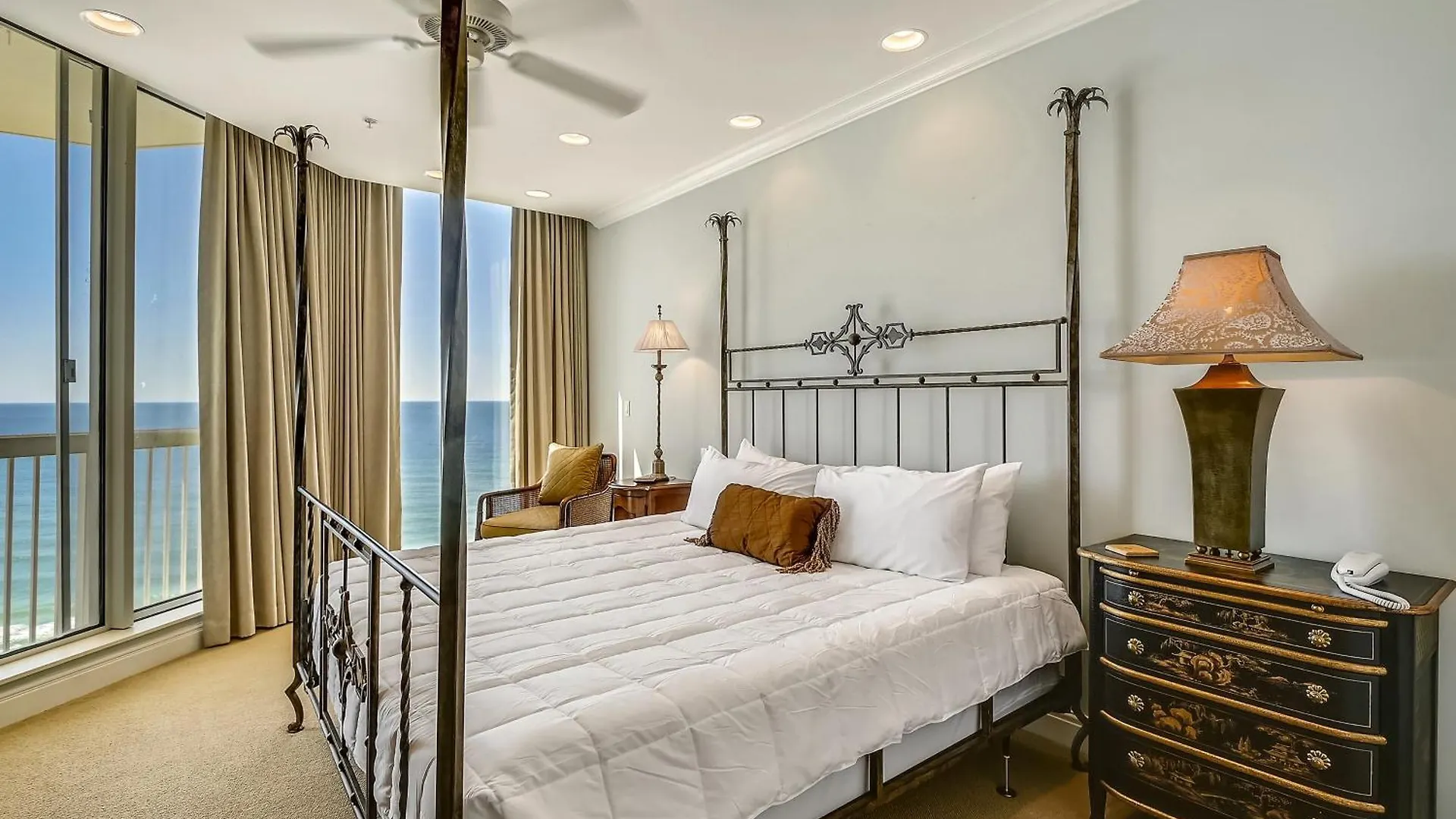 Silver Beach 1905E- By Holiday Isle Properties Destin