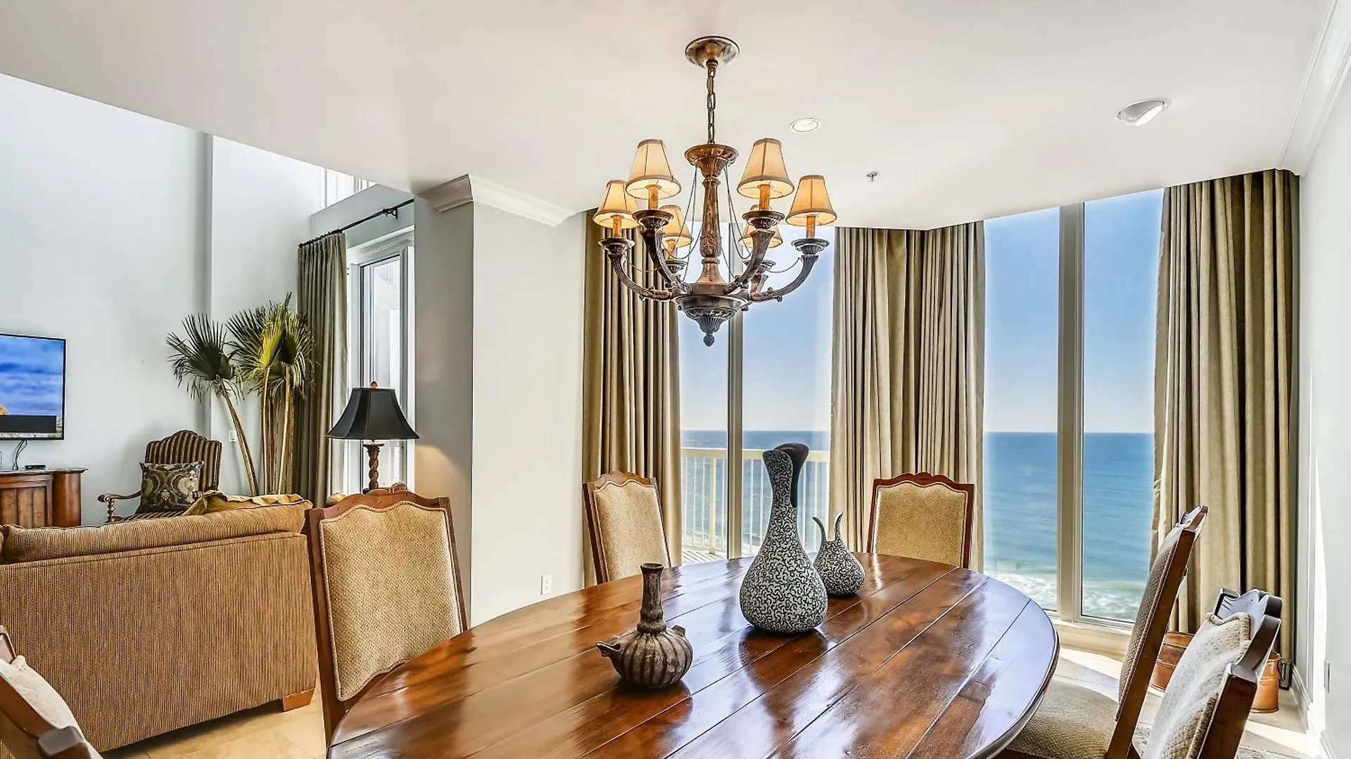 Apartment Silver Beach 1905E- By Holiday Isle Properties Destin