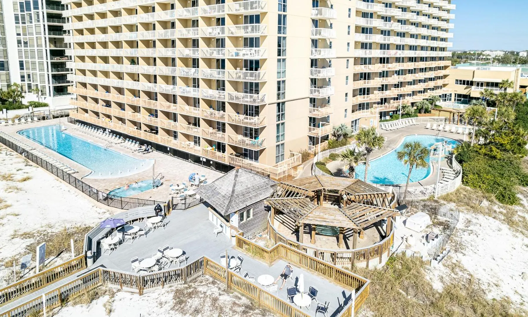Silver Beach 1905E- By Holiday Isle Properties Destin Apartment