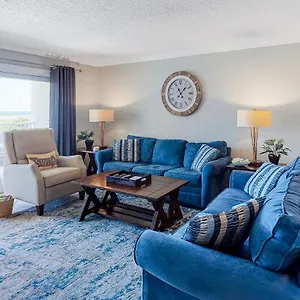 The Islander 412 Destin